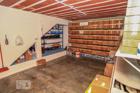 Casa à venda com 504m², 2 quartos e 2 vagas Casa à venda com 504m², 2 quartos e 2 vagasGaragem