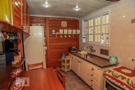 Casa à venda com 504m², 2 quartos e 2 vagas Casa à venda com 504m², 2 quartos e 2 vagasCozinha