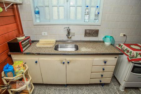 Casa à venda com 504m², 2 quartos e 2 vagas Casa à venda com 504m², 2 quartos e 2 vagasCozinha