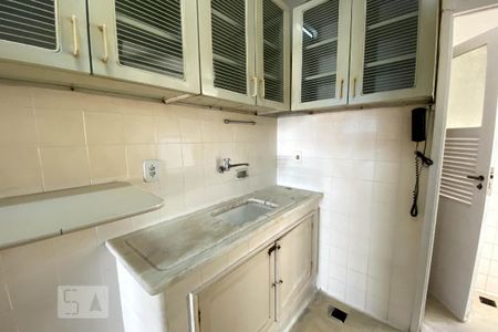 Apartamento à venda com 96m², 3 quartos e sem vaga Apartamento à venda com 96m², 3 quartos e sem vagaCozinha