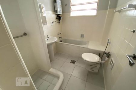 Apartamento à venda com 96m², 3 quartos e sem vaga Apartamento à venda com 96m², 3 quartos e sem vagaBanheiro