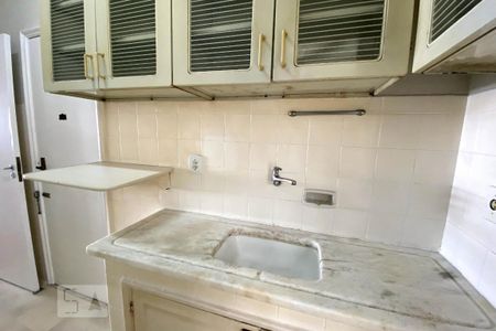Apartamento à venda com 96m², 3 quartos e sem vaga Apartamento à venda com 96m², 3 quartos e sem vagaCozinha