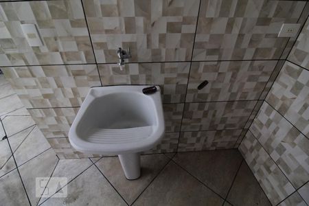 Casa para alugar com 65m², 2 quartos e sem vagaÁrea serviço