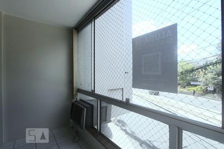 VARANDA de apartamento à venda com 3 quartos, 200m² em Alto Petrópolis, Porto Alegre