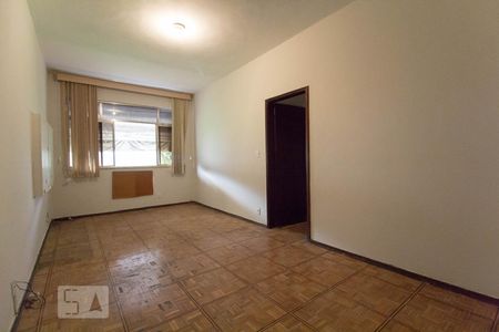 Sala de apartamento para alugar com 3 quartos, 70m² em Jardim Guanabara, Rio de Janeiro