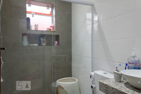 Casa à venda com 100m², 2 quartos e 1 vaga Casa à venda com 100m², 2 quartos e 1 vagaBanheiro