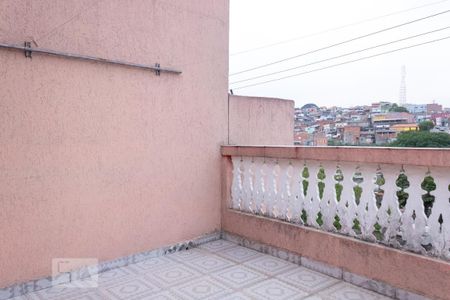 Casa à venda com 100m², 2 quartos e 1 vaga Casa à venda com 100m², 2 quartos e 1 vagaTerraço