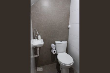 Casa à venda com 100m², 2 quartos e 1 vaga Casa à venda com 100m², 2 quartos e 1 vagaLavabo