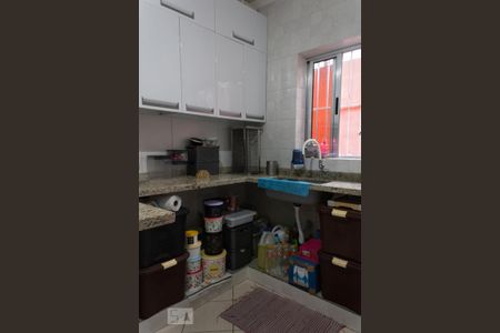 Casa à venda com 100m², 2 quartos e 1 vaga Casa à venda com 100m², 2 quartos e 1 vagaCozinha