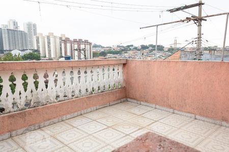 Casa à venda com 100m², 2 quartos e 1 vaga Casa à venda com 100m², 2 quartos e 1 vagaTerraço