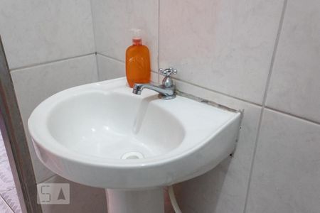 Casa à venda com 100m², 2 quartos e 1 vaga Casa à venda com 100m², 2 quartos e 1 vagaBanheiro Social - Pia