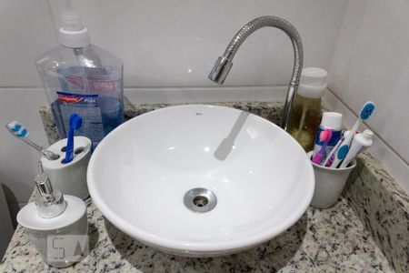 Casa à venda com 100m², 2 quartos e 1 vaga Casa à venda com 100m², 2 quartos e 1 vagaBanheiro - Torneira e Pia