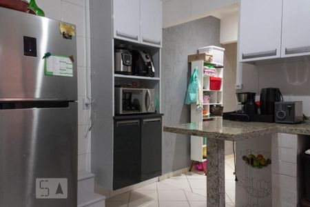 Casa à venda com 100m², 2 quartos e 1 vaga Casa à venda com 100m², 2 quartos e 1 vagaCozinha