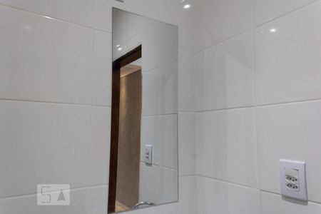 Casa à venda com 100m², 2 quartos e 1 vaga Casa à venda com 100m², 2 quartos e 1 vagaBanheiro - Espelho