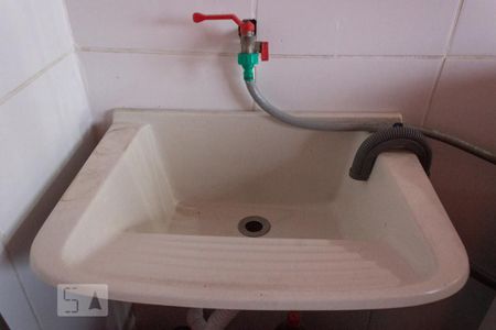 Casa à venda com 100m², 2 quartos e 1 vaga Casa à venda com 100m², 2 quartos e 1 vagaÁrea de Serviço - Tanque