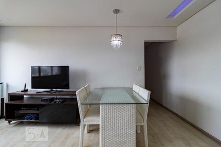 Sala de apartamento para alugar com 2 quartos, 79m² em Vila Alexandria, São Paulo