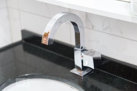 Casa à venda com 165m², 3 quartos e 2 vagasBanheiro Social