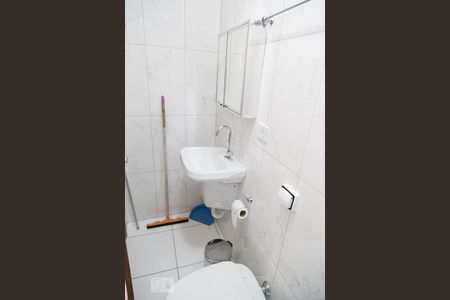 Casa à venda com 165m², 3 quartos e 2 vagasBanheiro Social