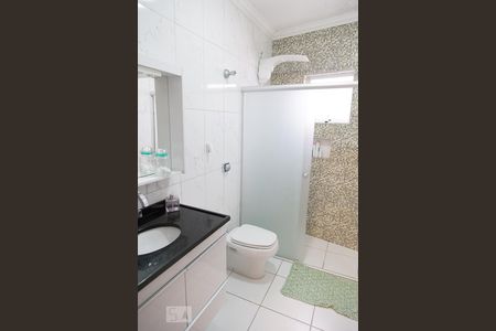 Casa à venda com 165m², 3 quartos e 2 vagasBanheiro Social