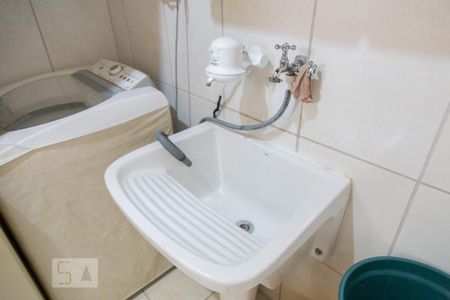 Casa à venda com 165m², 3 quartos e 2 vagasÁrea de Serviço