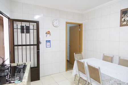 Casa à venda com 165m², 3 quartos e 2 vagasCozinha