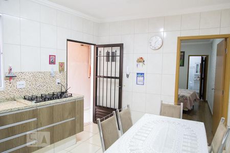 Casa à venda com 165m², 3 quartos e 2 vagasCozinha