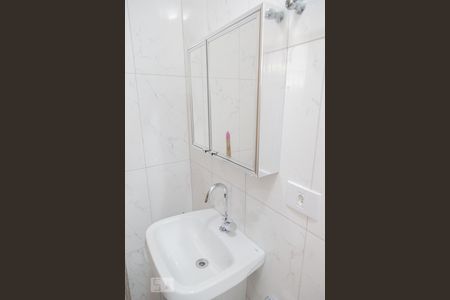 Casa à venda com 165m², 3 quartos e 2 vagasBanheiro Social