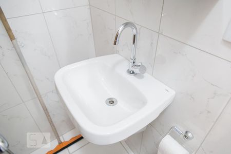 Casa à venda com 165m², 3 quartos e 2 vagasBanheiro Social