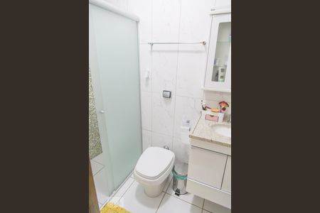 Casa à venda com 165m², 3 quartos e 2 vagasBanheiro do Quarto 2