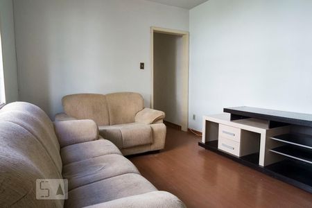 Sala de apartamento para alugar com 3 quartos, 80m² em Cristal, Porto Alegre