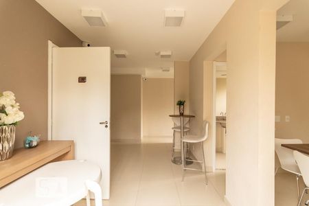 Apartamento para alugar com 45m², 2 quartos e sem vagaÁrea comum - Salão de festas