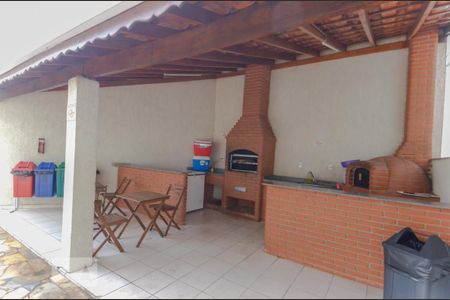 Apartamento para alugar com 55m², 2 quartos e 1 vaga Apartamento para alugar com 55m², 2 quartos e 1 vagaÁrea comum - Churrasqueira