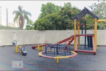 Apartamento para alugar com 55m², 2 quartos e 1 vaga Apartamento para alugar com 55m², 2 quartos e 1 vagaÁrea Comum - Playground