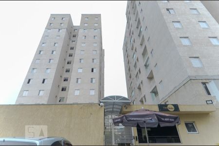 Apartamento para alugar com 55m², 2 quartos e 1 vaga Apartamento para alugar com 55m², 2 quartos e 1 vagaFachada