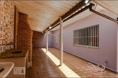Casa para alugar com 320m², 3 quartos e 4 vagas Casa para alugar com 320m², 3 quartos e 4 vagasÁrea de Serviço