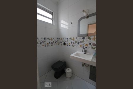 Lavabo de casa para alugar com 3 quartos, 320m² em Jardim Santa Mena, Guarulhos