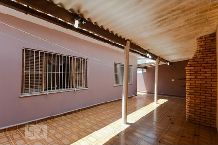 Casa para alugar com 320m², 3 quartos e 4 vagas Casa para alugar com 320m², 3 quartos e 4 vagasÁrea de Serviço