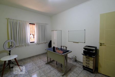 Casa para alugar com 320m², 3 quartos e 4 vagas Casa para alugar com 320m², 3 quartos e 4 vagasQuarto 2