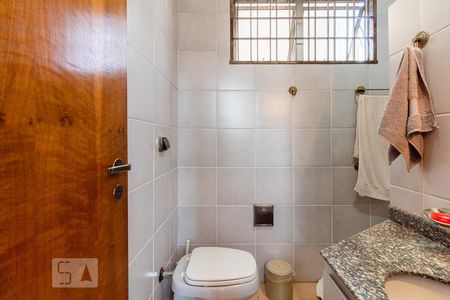 Casa à venda com 200m², 3 quartos e 1 vagaBanheiro 2