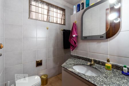 Casa à venda com 200m², 3 quartos e 1 vagaBanheiro Suite 