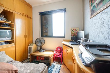 Apartamento à venda com 70m², 3 quartos e 2 vagasQuarto 02