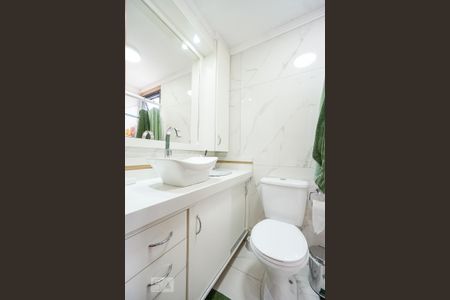 Apartamento à venda com 70m², 3 quartos e 2 vagasBanheiro da suíte 01