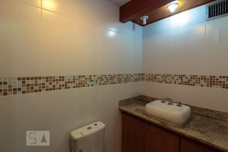 Banheiro de apartamento para alugar com 1 quarto, 80m² em Barra da Tijuca, Rio de Janeiro