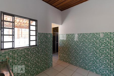 Casa para alugar com 80m², 2 quartos e 2 vagasCozinha