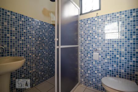 Casa para alugar com 80m², 2 quartos e 2 vagasBanheiro