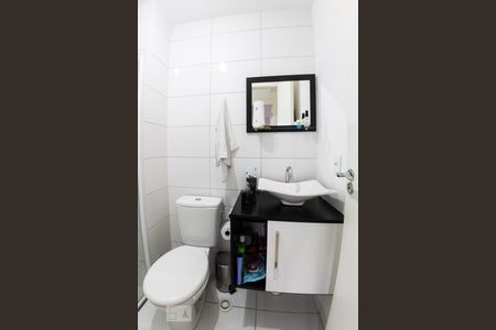 Banheiro  de apartamento à venda com 2 quartos, 41m² em Vila Ema, São Paulo