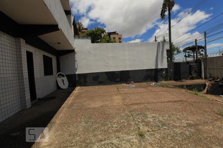 Casa à venda com 170m², 3 quartos e 5 vagas Casa à venda com 170m², 3 quartos e 5 vagasGaragem