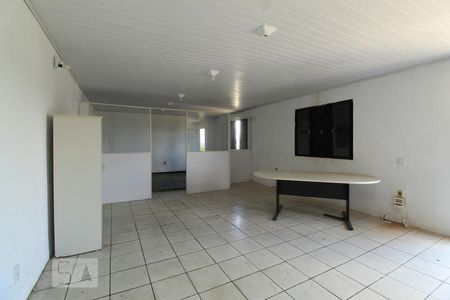 Casa à venda com 170m², 3 quartos e 5 vagas Casa à venda com 170m², 3 quartos e 5 vagasSala piso superior