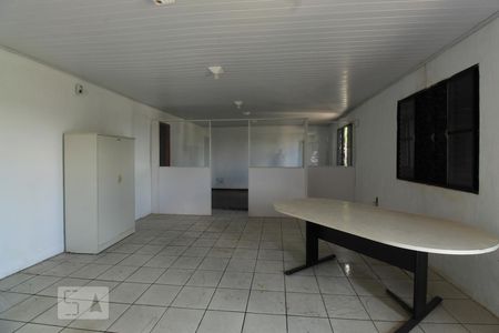 Casa à venda com 170m², 3 quartos e 5 vagas Casa à venda com 170m², 3 quartos e 5 vagasSala piso superior