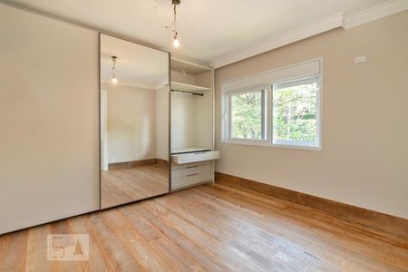 Casa à venda com 750m², 4 quartos e 15 vagasSuíte 4